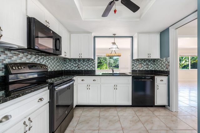 1315 SW 25TH Avenue, Boynton Beach, FL 33426