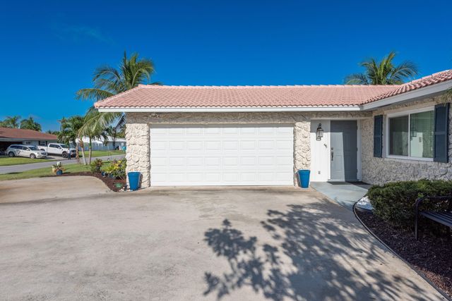 1315 SW 25TH Avenue, Boynton Beach, FL 33426