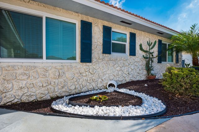 1315 SW 25TH Avenue, Boynton Beach, FL 33426