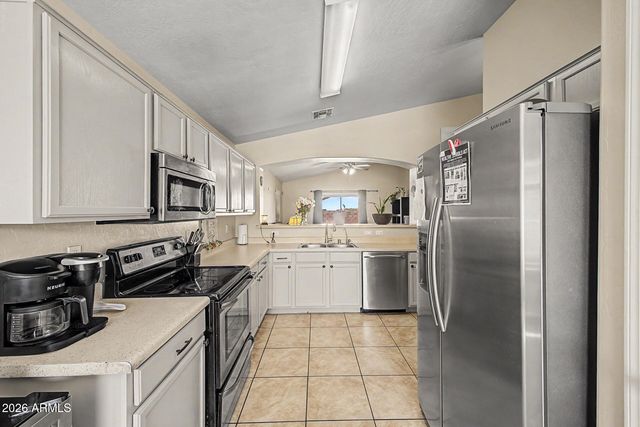 3120 W PECAN Road, Phoenix, AZ 85041