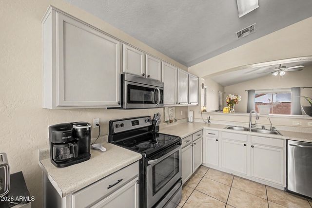 3120 W PECAN Road, Phoenix, AZ 85041