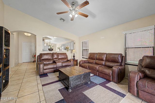 3120 W PECAN Road, Phoenix, AZ 85041