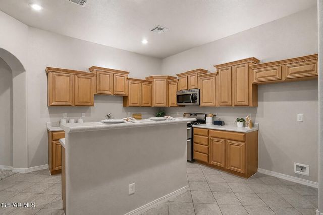 12712 TUSCAN HILLS Court, El Paso, TX 79938