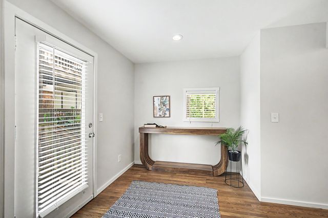 940 Gale Ln Apt 127, Nashville, TN 37204