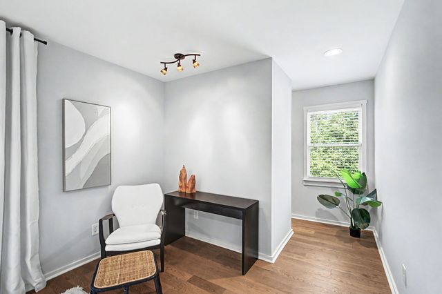 940 Gale Ln Apt 127, Nashville, TN 37204