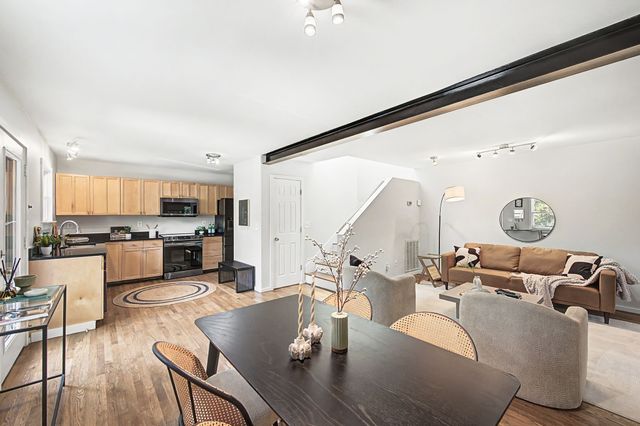 940 Gale Ln Apt 127, Nashville, TN 37204