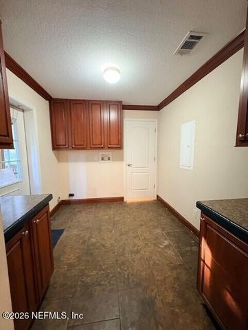 240 SWAN LAKE Drive, Melrose, FL 32666