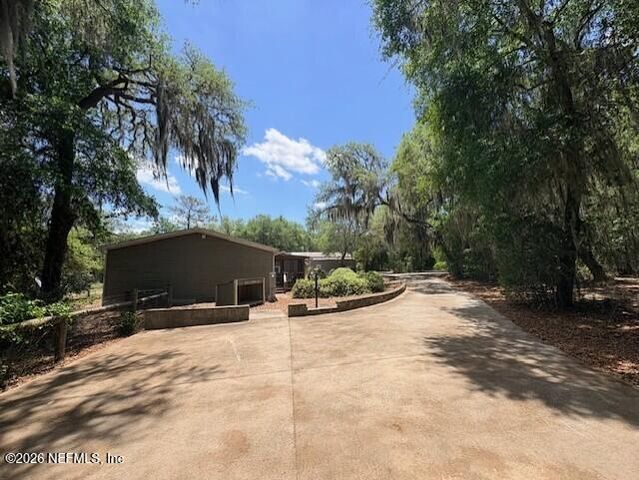 240 SWAN LAKE Drive, Melrose, FL 32666