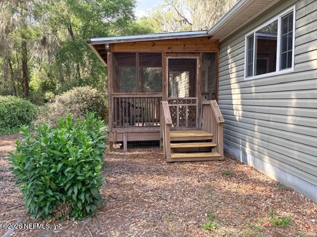 240 SWAN LAKE Drive, Melrose, FL 32666