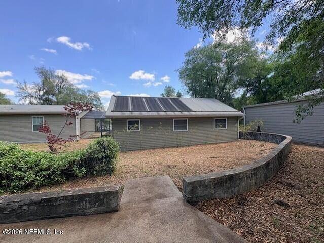 240 SWAN LAKE Drive, Melrose, FL 32666