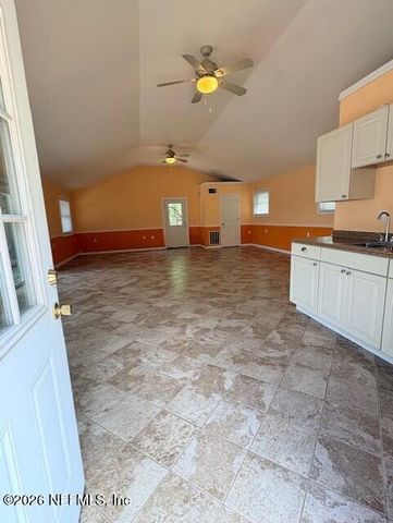 240 SWAN LAKE Drive, Melrose, FL 32666