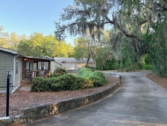 240 SWAN LAKE Drive, Melrose, FL 32666