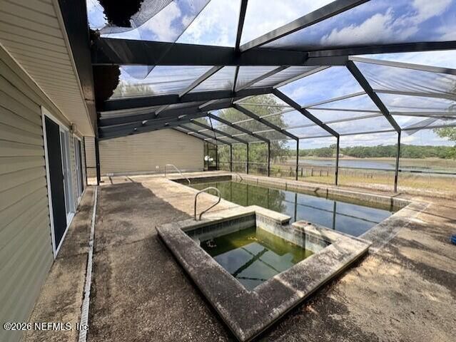 240 SWAN LAKE Drive, Melrose, FL 32666