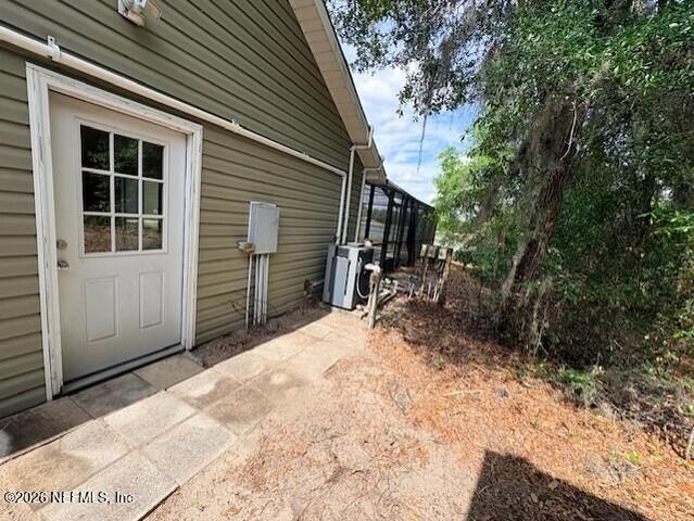 240 SWAN LAKE Drive, Melrose, FL 32666