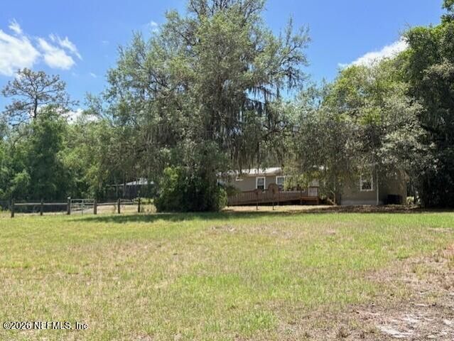 240 SWAN LAKE Drive, Melrose, FL 32666