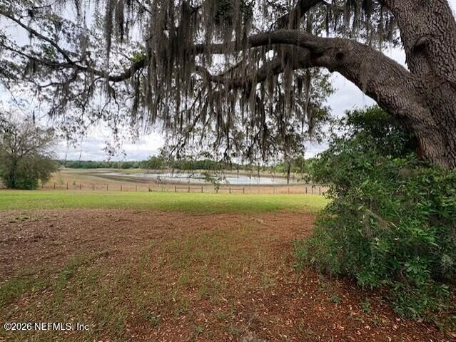 240 SWAN LAKE Drive, Melrose, FL 32666