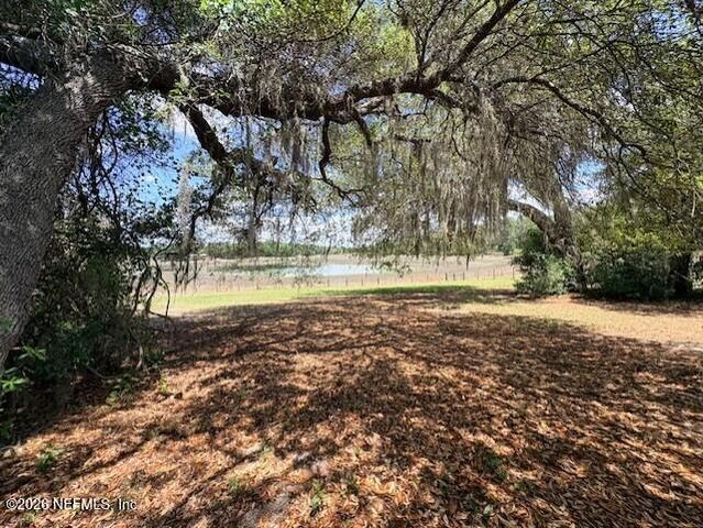 240 SWAN LAKE Drive, Melrose, FL 32666
