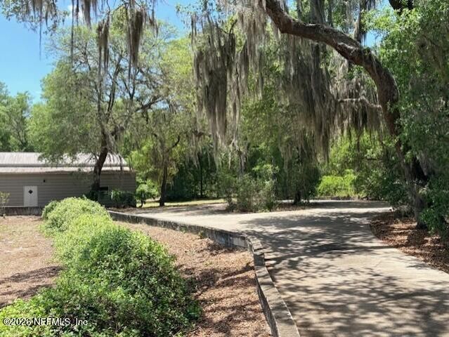 240 SWAN LAKE Drive, Melrose, FL 32666