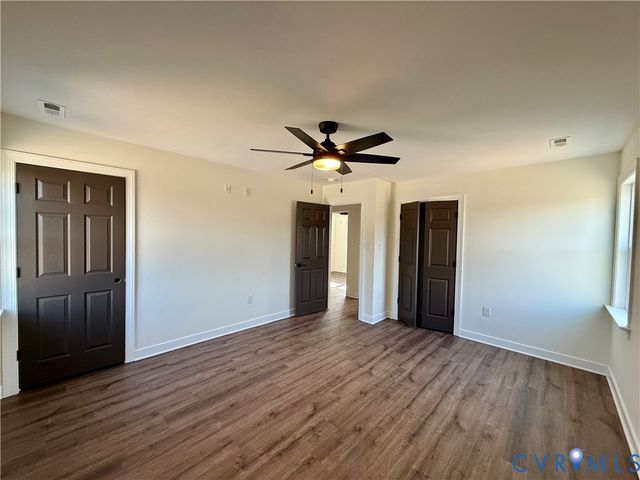 7957 Pennsylvania Ave, West Point, VA 23181