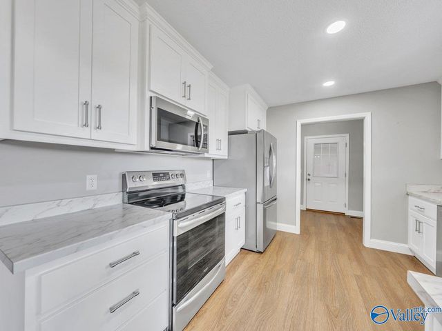 138 County Road 460, Rainsville, AL 35986