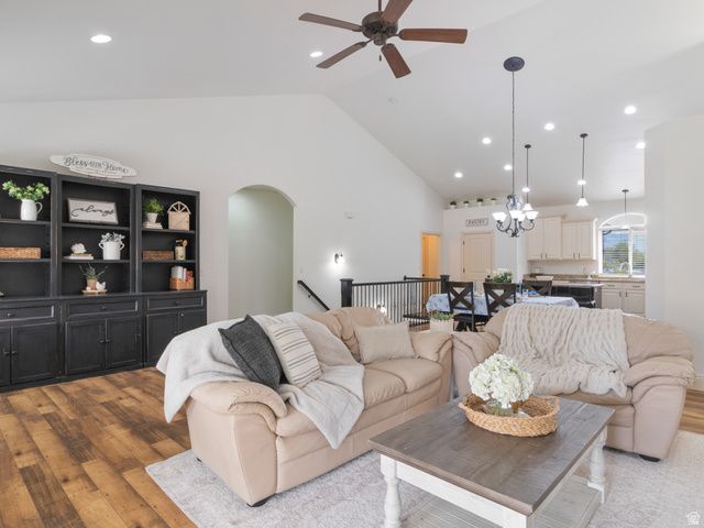1580 CRESTMONT WAY, Kaysville, UT 84037