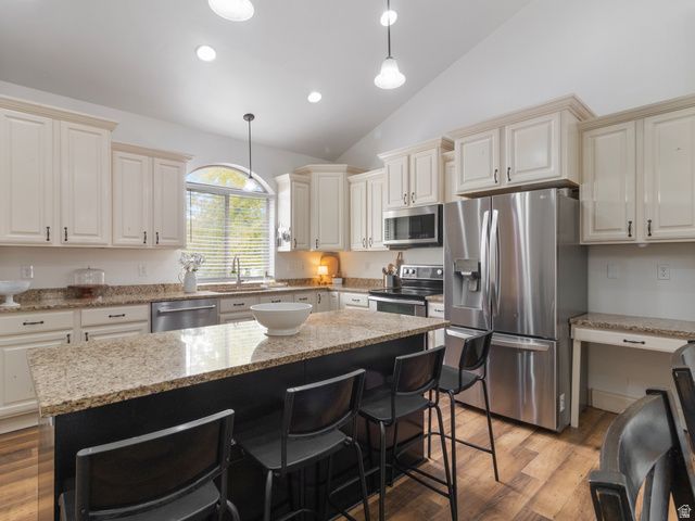 1580 CRESTMONT WAY, Kaysville, UT 84037