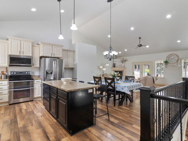 1580 CRESTMONT WAY, Kaysville, UT 84037
