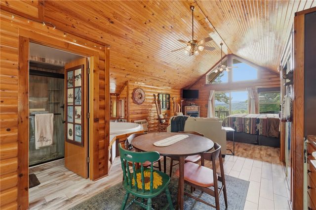 21754 W Highway 62, Eureka Springs, AR 72631
