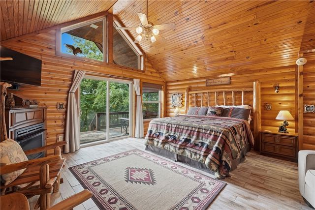 21754 W Highway 62, Eureka Springs, AR 72631
