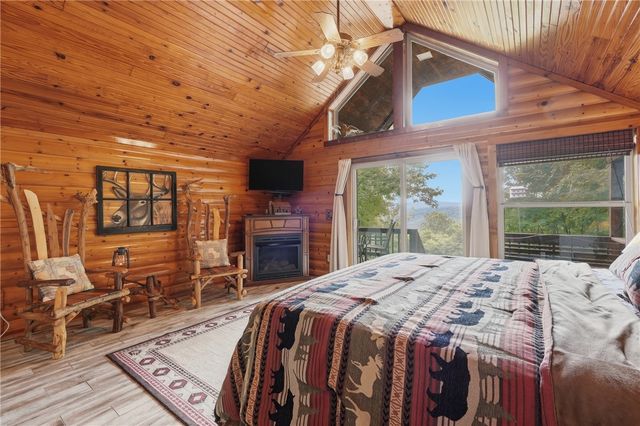 21754 W Highway 62, Eureka Springs, AR 72631