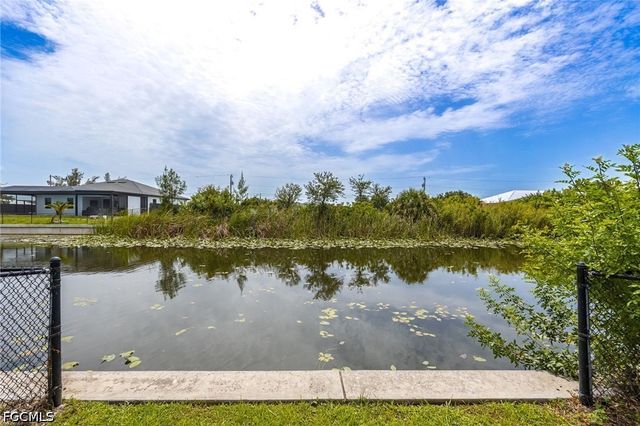 1418 SW 11th PL, Cape Coral, FL 33991