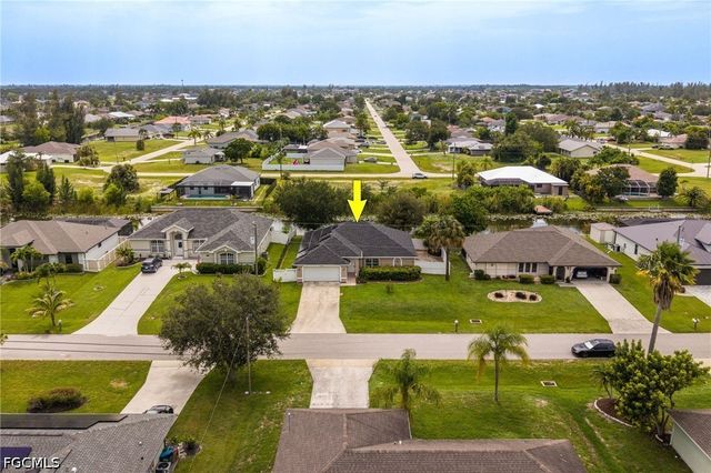 1418 SW 11th PL, Cape Coral, FL 33991