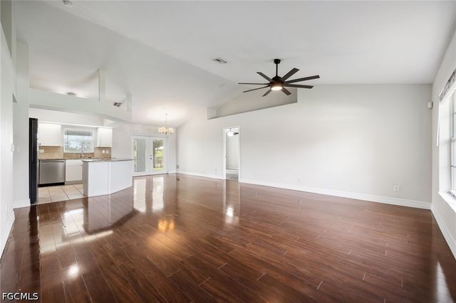 1418 SW 11th PL, Cape Coral, FL 33991
