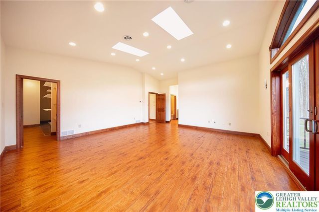 374 Packer Drive, Packer Twp, PA 18255