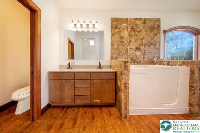 374 Packer Drive, Packer Twp, PA 18255