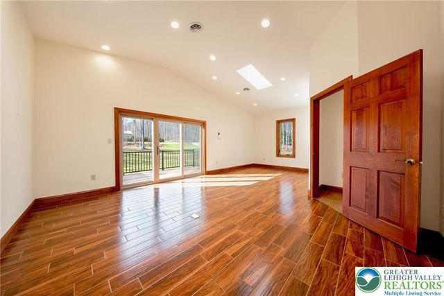 374 Packer Drive, Packer Twp, PA 18255