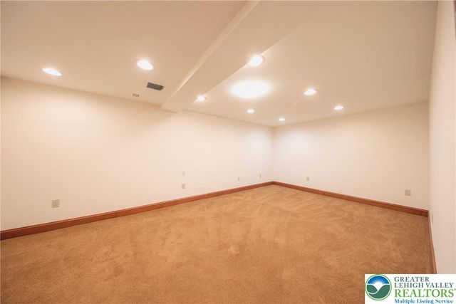 374 Packer Drive, Packer Twp, PA 18255