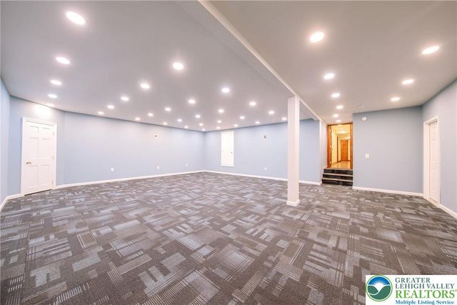 374 Packer Drive, Packer Twp, PA 18255