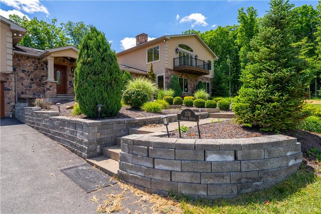 374 Packer Drive, Packer Twp, PA 18255