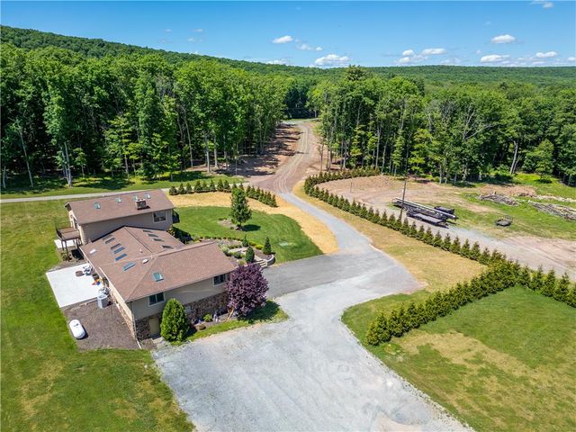 374 Packer Drive, Packer Twp, PA 18255