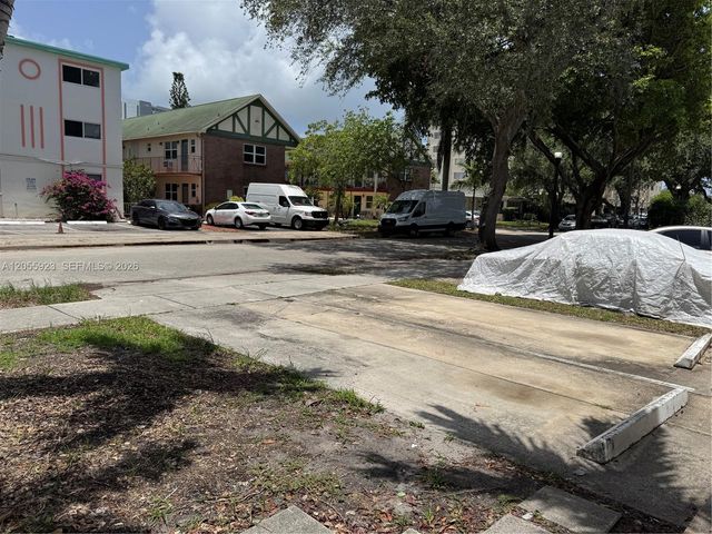 707 S 19th Avenue 1, Hollywood, FL 33020
