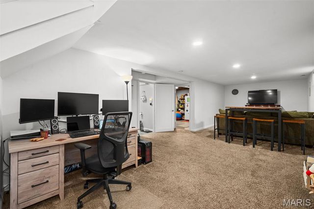 7416 Canterbury Avenue, St Louis, MO 63143