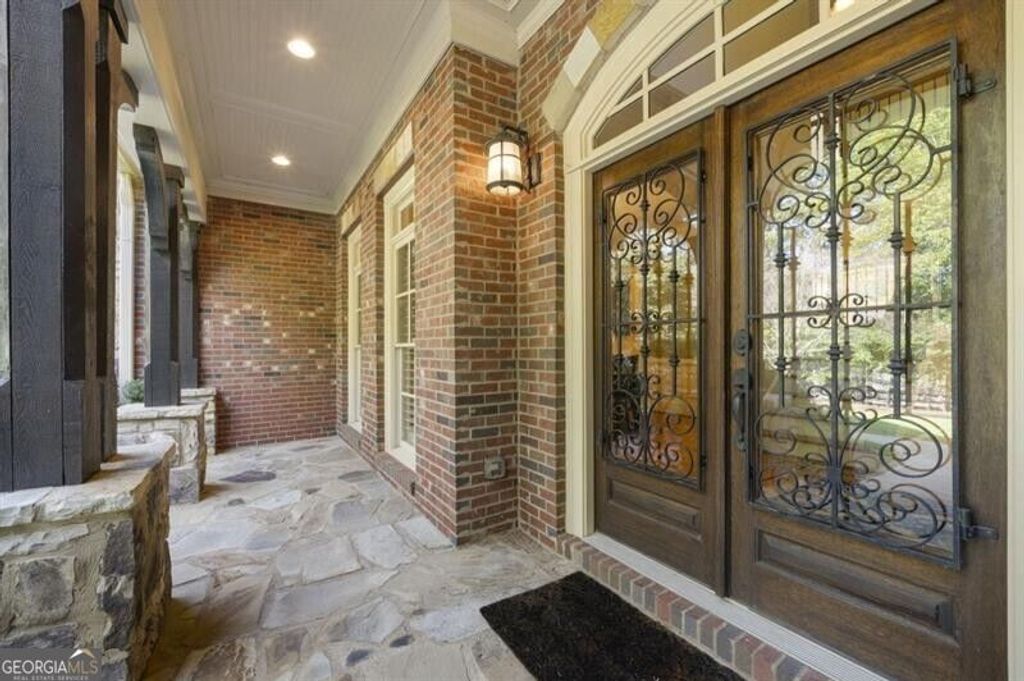 225 Skyridge Drive, Atlanta, GA 30350 — photo 2
