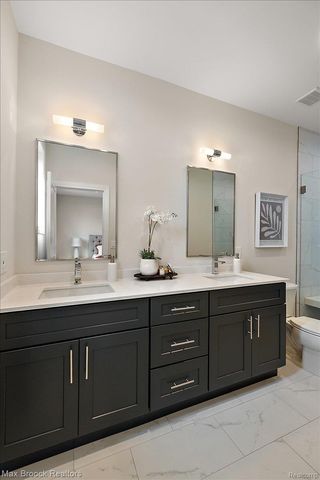 382 Notre Dame Street, Grosse Pointe, MI 48230
