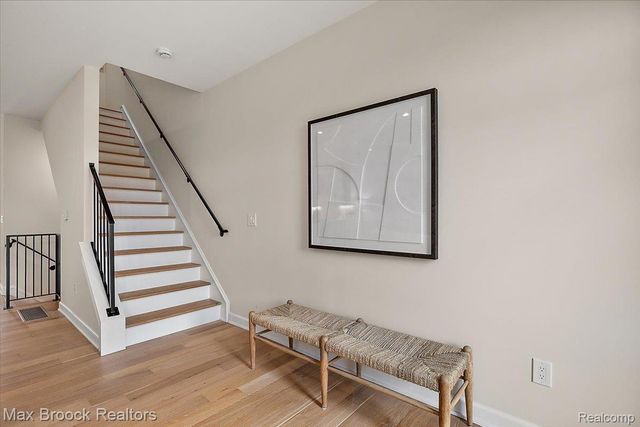 382 Notre Dame Street, Grosse Pointe, MI 48230