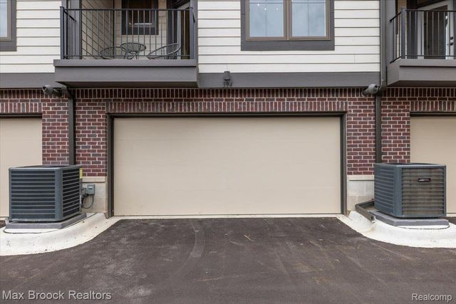382 Notre Dame Street, Grosse Pointe, MI 48230