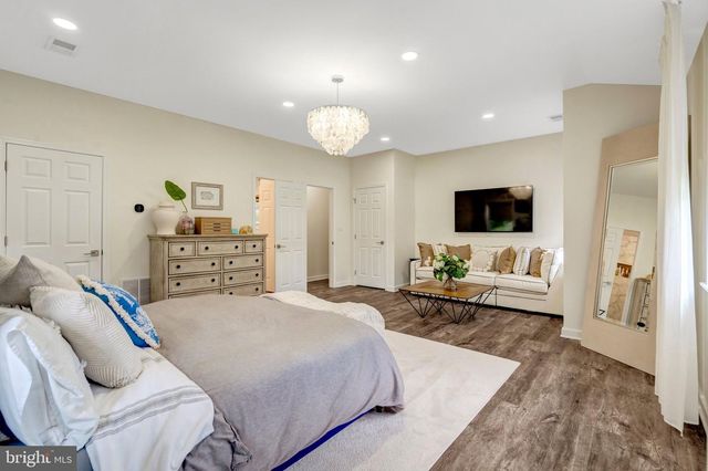 5410 MONTGOMERY ST, Springfield, VA 22151