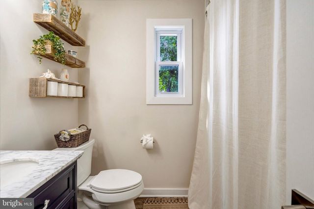 5410 MONTGOMERY ST, Springfield, VA 22151