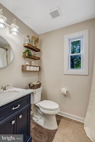 5410 MONTGOMERY ST, Springfield, VA 22151