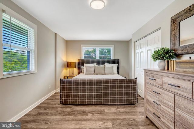 5410 MONTGOMERY ST, Springfield, VA 22151